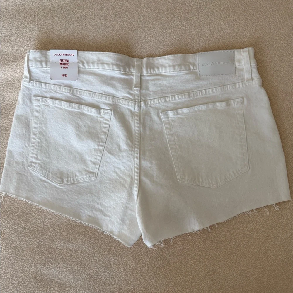 Lucky Brand Women's White Jean Shorts Size 16/33 - Picture 7 of 8